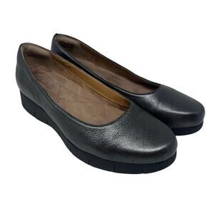 Clarks Daelyn Towne Leather Slip On Platform Flat in Metallic Brown/Gray 8